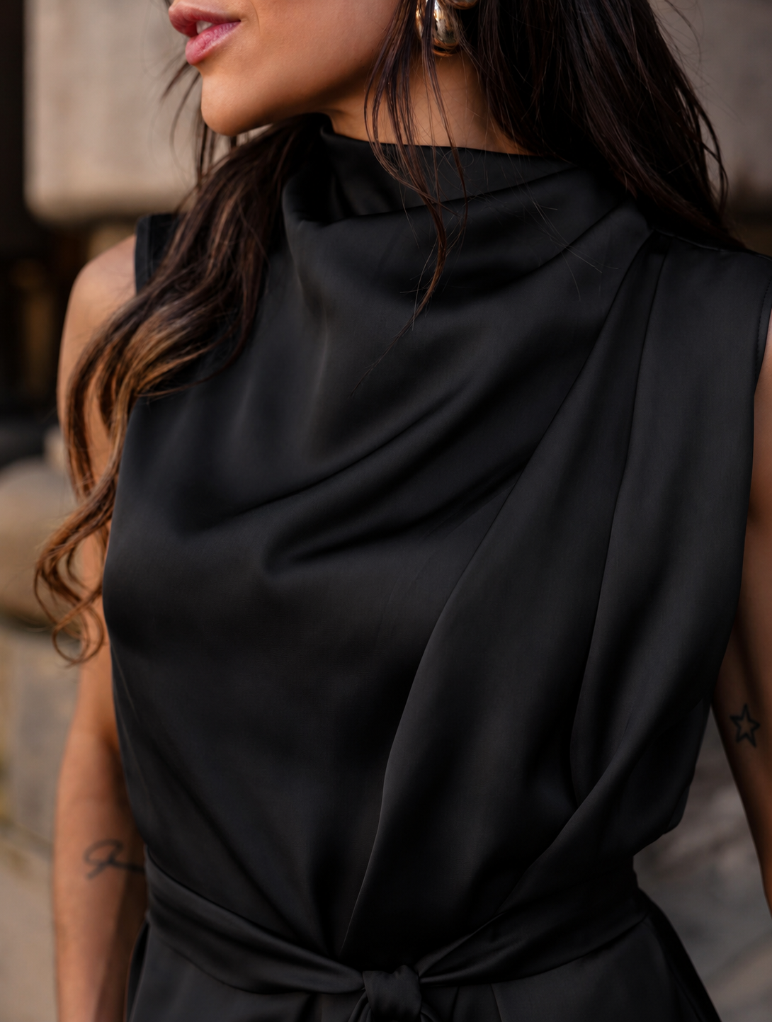 Blusa Elegance Satin Preta