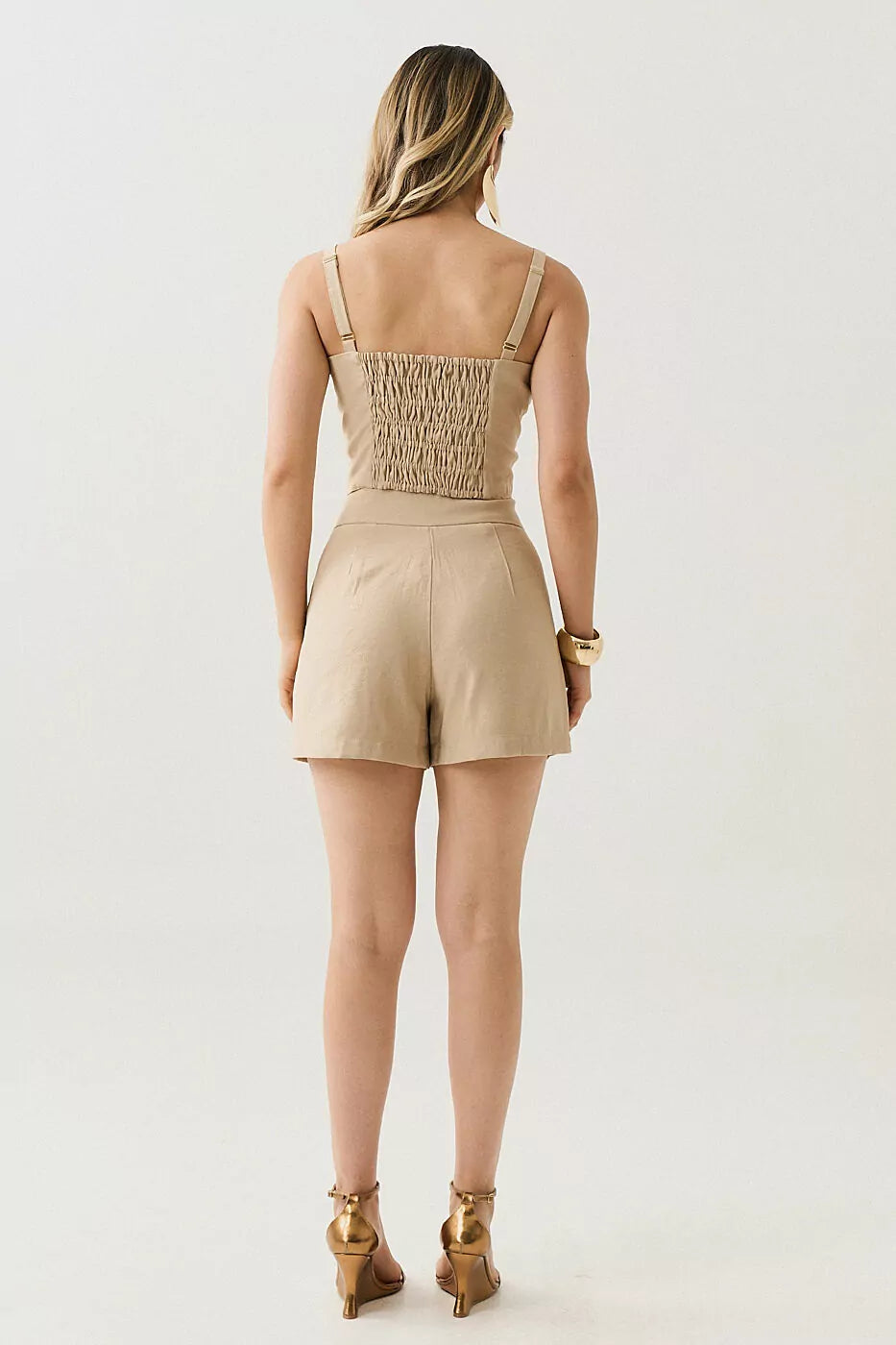 Conjunto Cropped Bordado + Short Alfaiataria